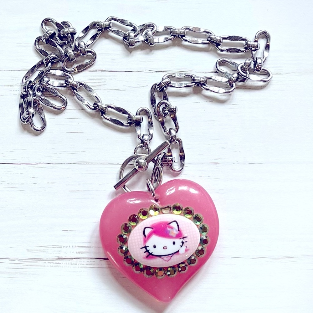 Tarina Tarantino Hello Kitty necklace